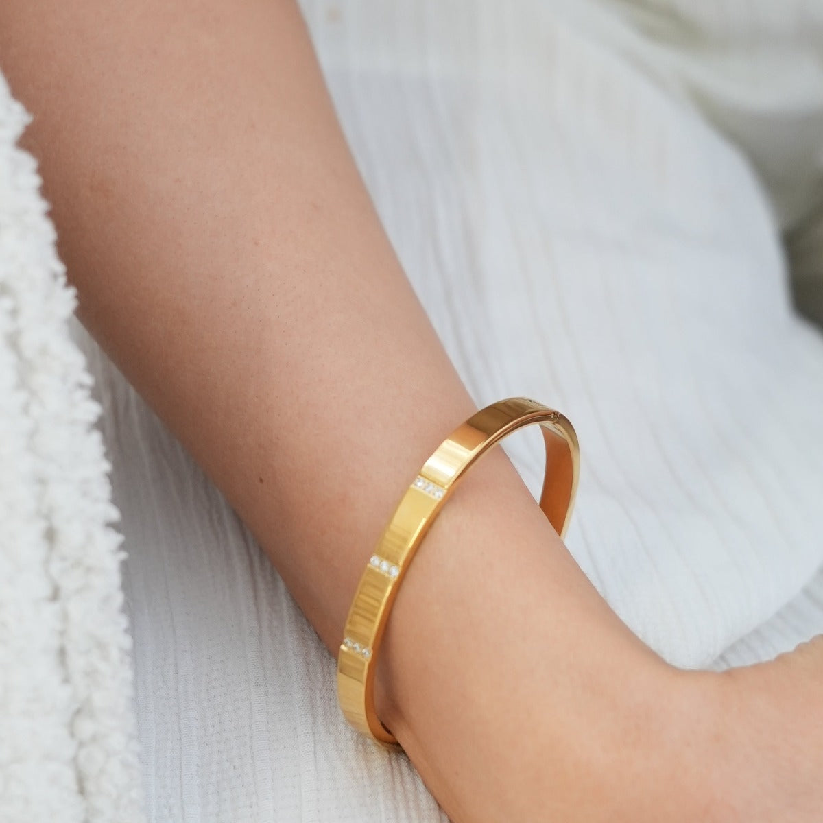 Lineaire Steen Bangle Armband - Goud