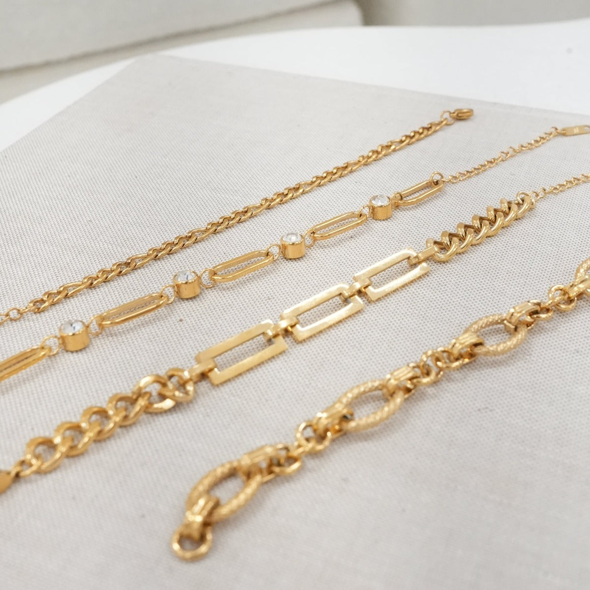 Contrast Mix Clip Cubaanse Armband - Goud