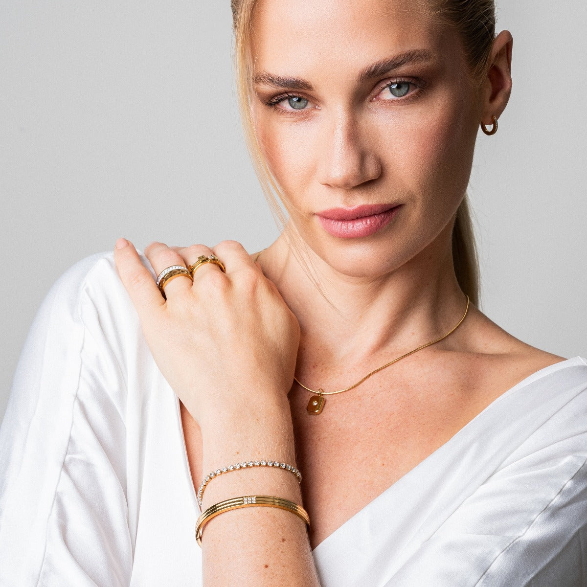 Gegraveerde Steen Bangle Armband - Goud