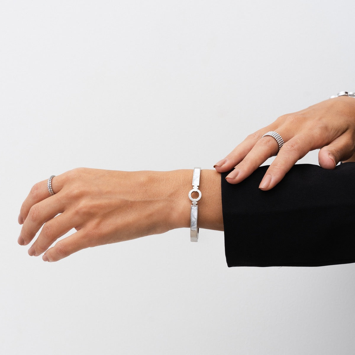 Aura Bangle Armband - Zilver