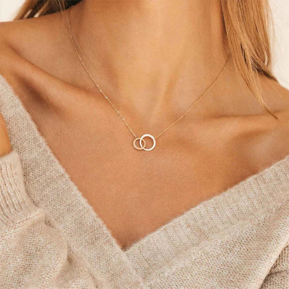 Isabelle Gouden Hoepelketting