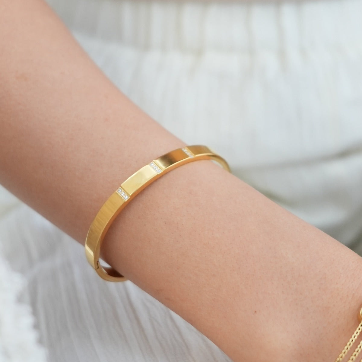 Lineaire Steen Bangle Armband - Goud