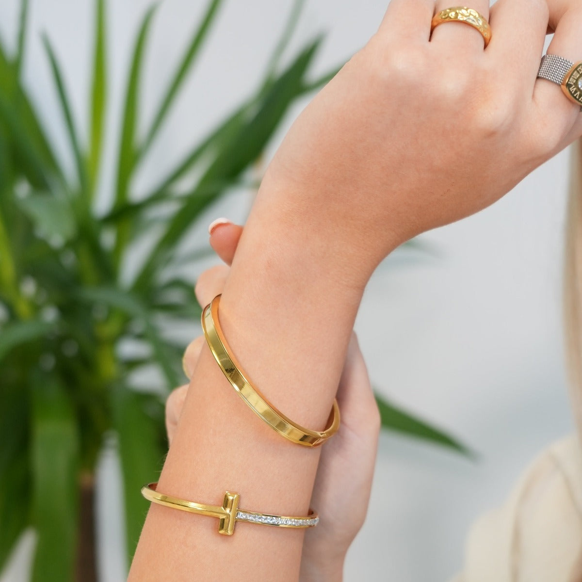 T-Bar Steen Bangle - Goud