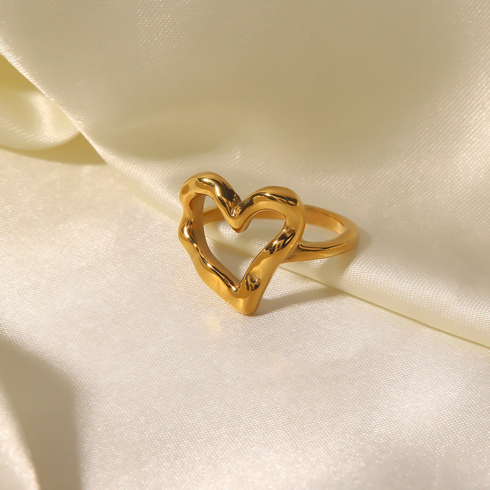 Verity Hart Ring