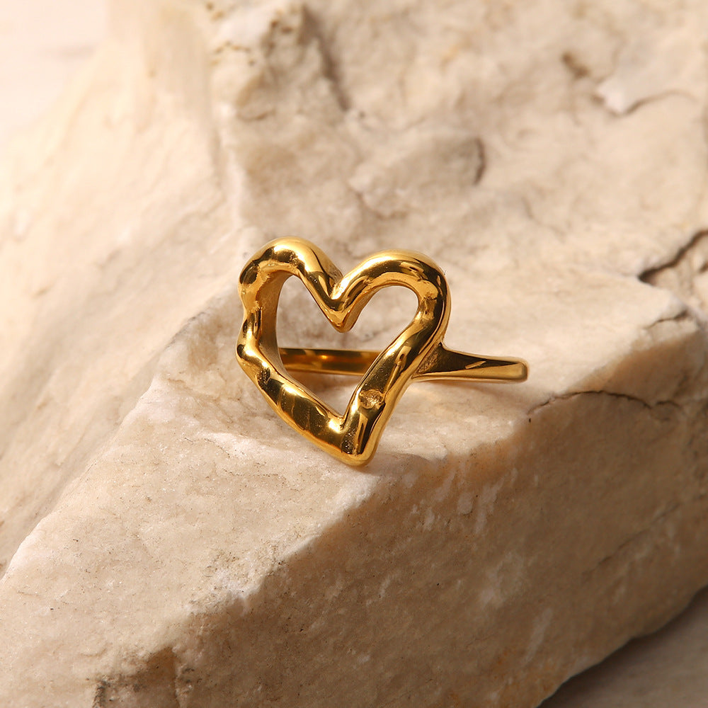 Verity Hart Ring