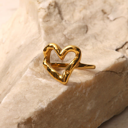 Verity Hart Ring
