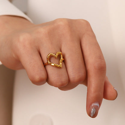 Verity Hart Ring