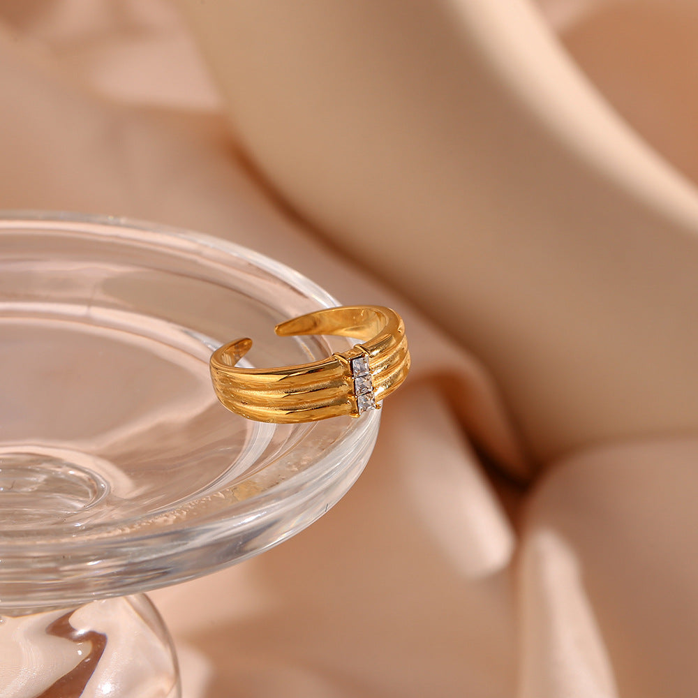 Azalea Smaragd Snit Gouden Ring