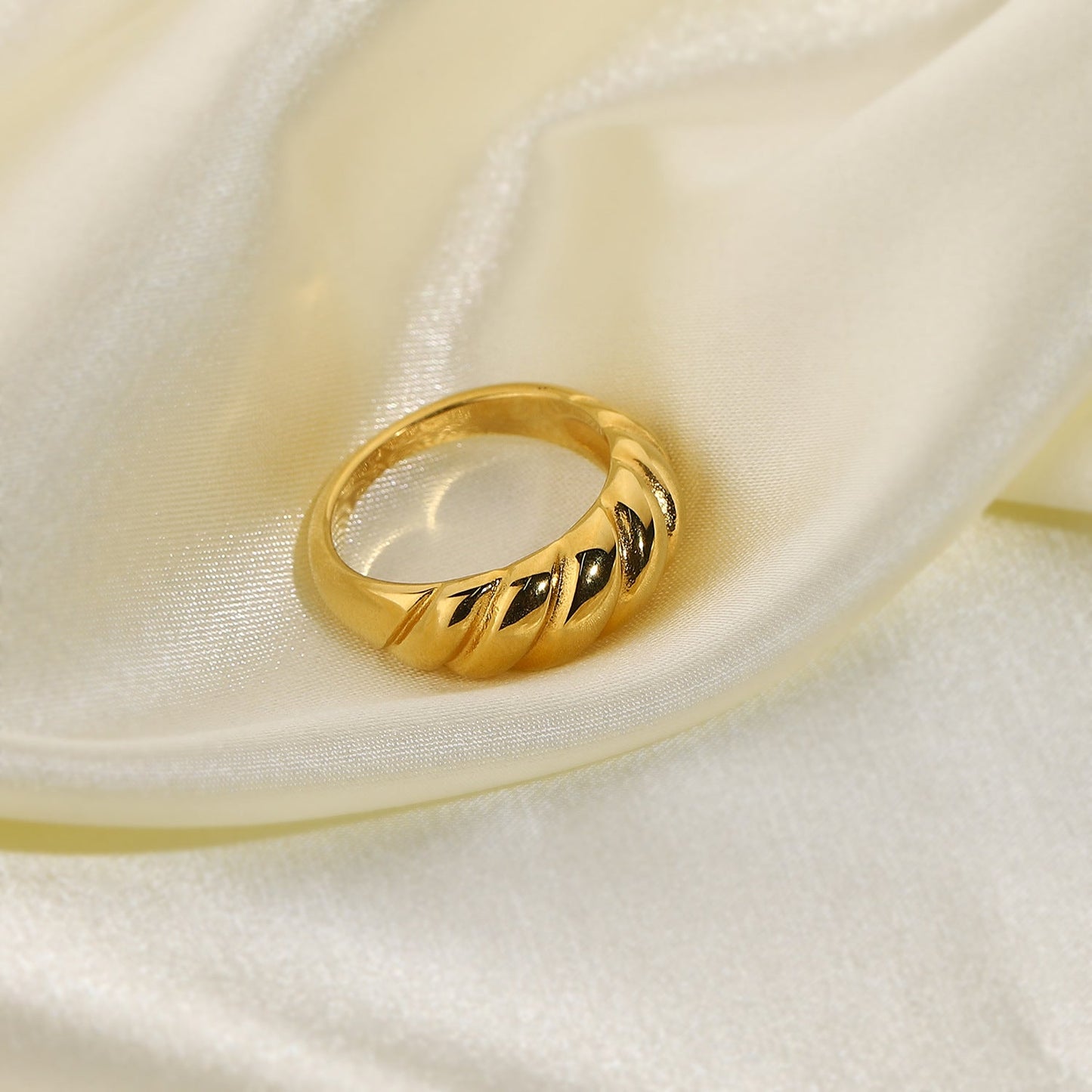 Amaia Gouden Croissant Ring