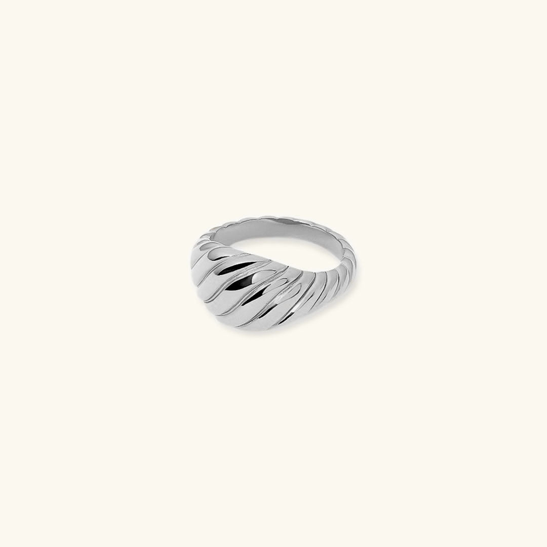 Ylenna Gouden Croissant Ring