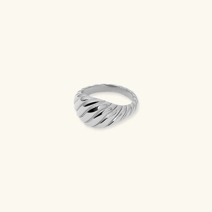 Ylenna Gouden Croissant Ring